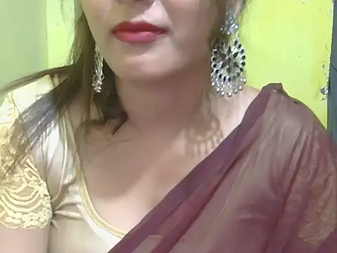 Snapshot of Model-Tanya chatting on 02-12-25, 01:37 Model-Tanya online show from 02-12-25, 01:37