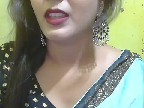 Snapshot of Model-Tanya chatting on 02-13-25, 07:45 Model-Tanya online show from 02-13-25, 07:45