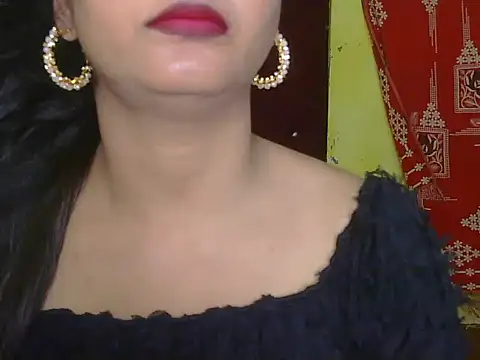 Snapshot of Model-Tanya chatting on 02-19-25, 11:17 Model-Tanya online show from 02-19-25, 11:17