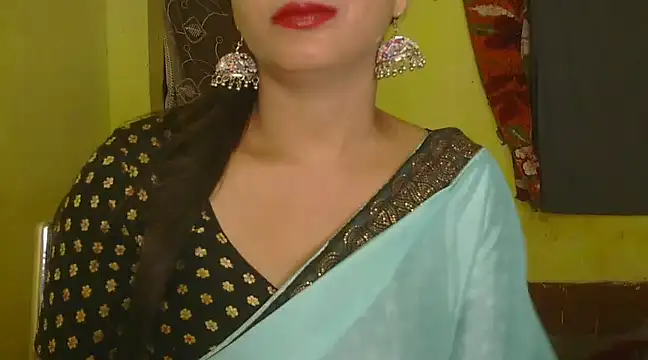 Snapshot of Model-Tanya chatting on 03-02-25, 04:10 Model-Tanya online show from 03-02-25, 04:10