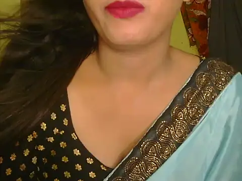 Snapshot of Model-Tanya chatting on 03-06-25, 02:08 Model-Tanya online show from 03-06-25, 02:08