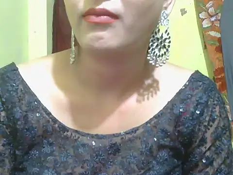 Snapshot of Model-Tanya chatting on 03-15-25, 11:08 Model-Tanya online show from 03-15-25, 11:08