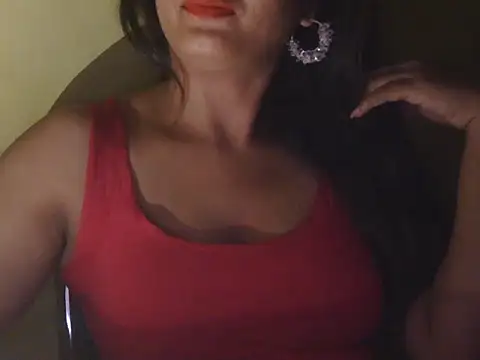 Snapshot of Model-Tanya chatting on 03-15-25, 11:06 Model-Tanya online show from 03-15-25, 11:06