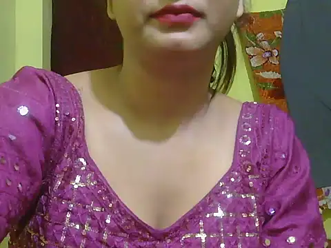 Snapshot of Model-Tanya chatting on 03-16-25, 12:22 Model-Tanya online show from 03-16-25, 12:22