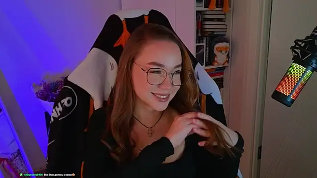 Emili1- online show from 03-10-25, 01:32