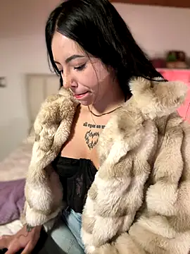 Snapshot of eva_elifee chatting on 09-08-25, 11:04 eva elifee online show from 09-08-25, 11:04