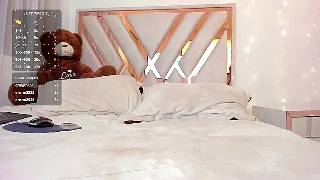 Snapshot of _Andyy__ chatting on 01-22-25, 11:53 Andyy online show from 01-22-25, 11:53