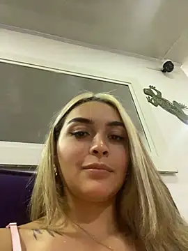 Snapshot of emma_oxford chatting on 01-28-25, 12:26 emma oxford online show from 01-28-25, 12:26