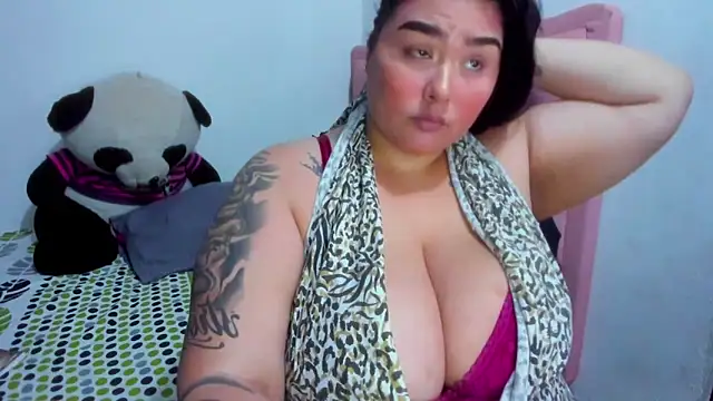 Snapshot of Fernanda_Big_Boobs chatting on 06-06-26, 06:12 Fernanda Big Boobs online show from 06-06-26, 06:12