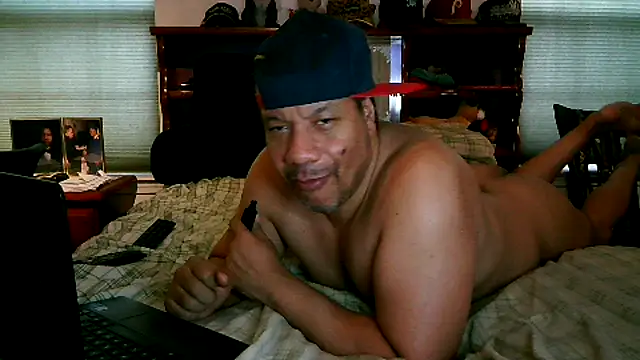 pimpdaddy4ever online show from 01-01-25, 05:55