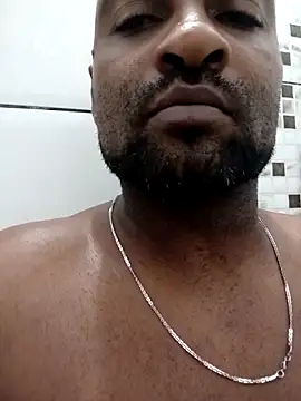 Snapshot of Beto0815 chatting on 02-16-26, 05:20 Beto0815 online show from 02-16-26, 05:20