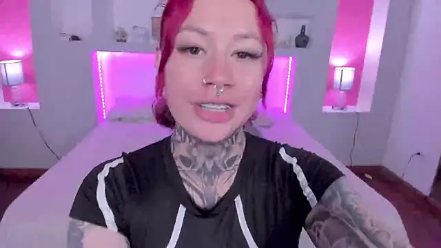 ViolettaBaker  online show from 01-31-25, 07:40