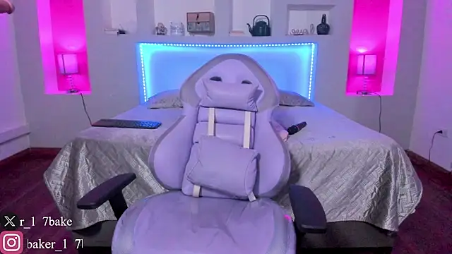 ViolettaBaker  online show from 02-14-25, 01:34