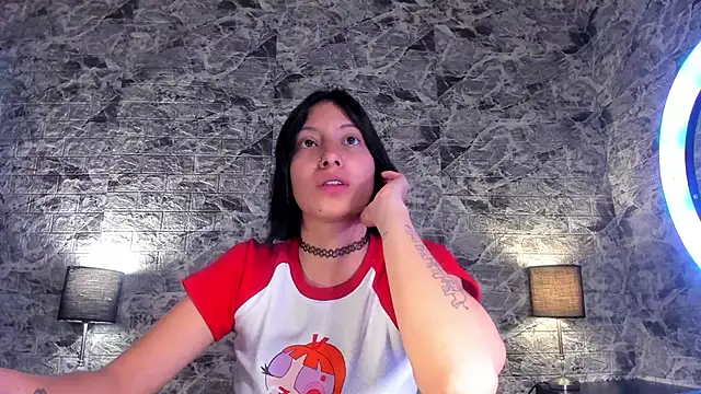 Snapshot of IssaandNeron_sex chatting on 12-18-24, 01:56 IssaandNeron sex online show from 12-18-24, 01:56