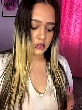 Snapshot of Ari_Martin chatting on 12-07-24, 07:32 Ari Martin online show from 12-07-24, 07:32