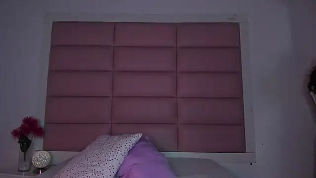 little-Emma online show from 01-07-26, 03:09