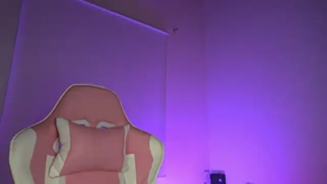 little-Emma online show from 02-07-26, 03:43