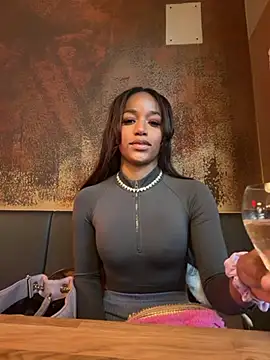 Black Dolll online show from 04-04-26, 11:18