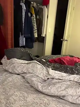 Reinacatchile online show from 02-06-25, 02:22