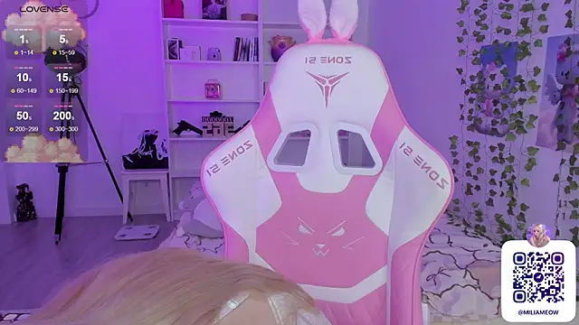 Snapshot of Milia_Parker chatting on 12-05-24, 08:00 Milia Parker online show from 12-05-24, 08:00