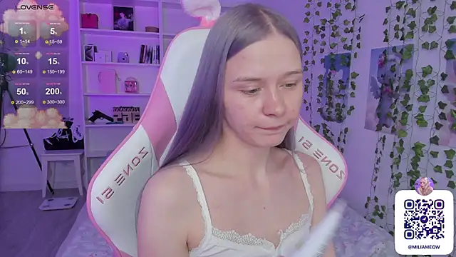 Snapshot of Milia_Parker chatting on 12-08-24, 07:54 Milia Parker online show from 12-08-24, 07:54