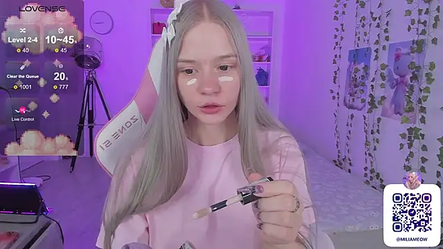 Snapshot of Milia_Parker chatting on 12-23-24, 08:14 Milia Parker online show from 12-23-24, 08:14