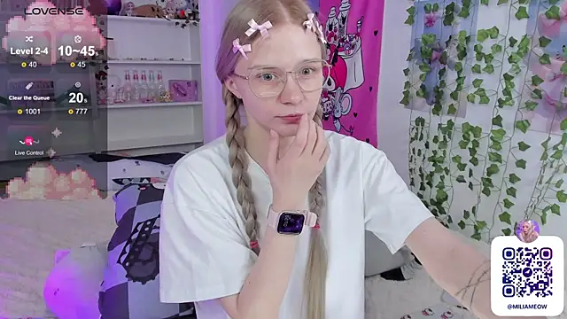 Snapshot of Milia_Parker chatting on 02-02-25, 04:59 Milia Parker online show from 02-02-25, 04:59