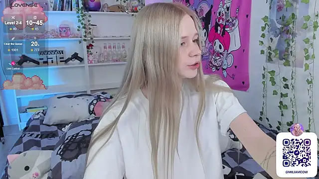 Snapshot of Milia_Parker chatting on 02-04-25, 01:23 Milia Parker online show from 02-04-25, 01:23