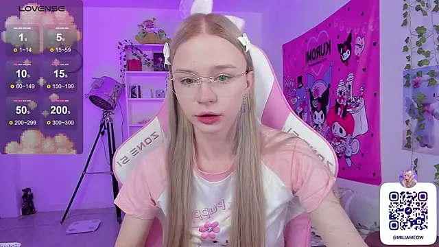 Snapshot of Milia_Parker chatting on 02-14-25, 05:41 Milia Parker online show from 02-14-25, 05:41