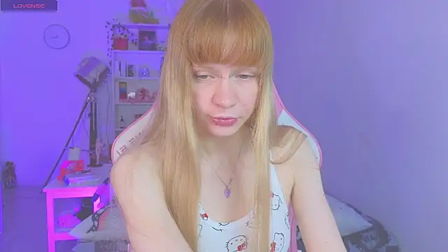 Snapshot of Milia_Parker chatting on 09-25-25, 10:46 Milia Parker online show from 09-25-25, 10:46