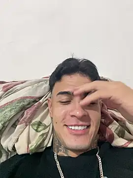 Snapshot of Manoaleatorio7 chatting on 07-19-26, 05:11 Manoaleatorio7 online show from 07-19-26, 05:11