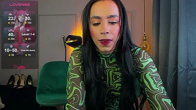 Snapshot of Vonmodel1 chatting on 12-07-24, 01:25 Vonmodel1 online show from 12-07-24, 01:25