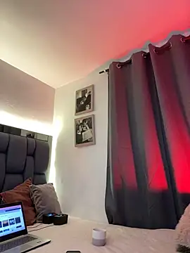 Snapshot of Vonmodel1 chatting on 01-06-25, 04:34 Vonmodel1 online show from 01-06-25, 04:34