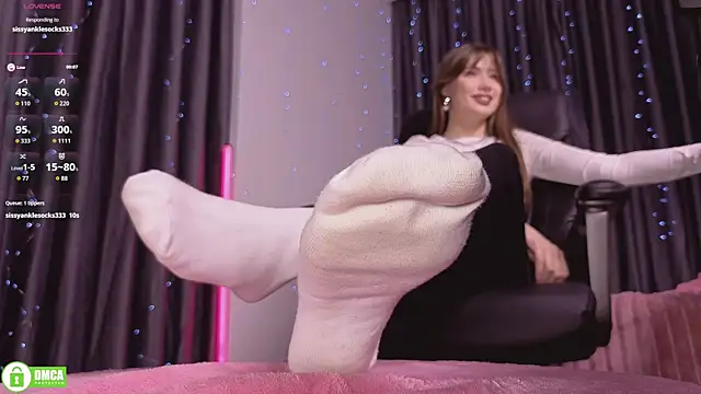 WendyyEmily online show from 03-25-26, 05:13