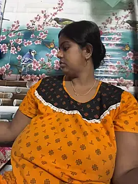 Beauty-queen online show from 03-18-25, 11:08