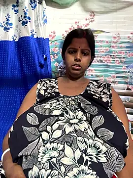 Beauty-queen online show from 04-15-26, 11:50