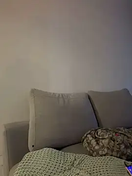 Alirawrz online show from 10-11-25, 07:34