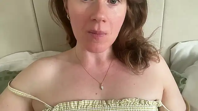 redheadrosie69 online show from 04-19-26, 12:26