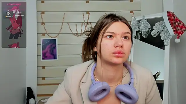 Josephine Kiss online show from 01-17-25, 06:57