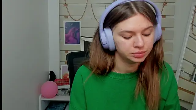 Josephine Kiss online show from 02-27-25, 07:34