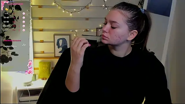 Josephine Kiss online show from 02-27-26, 07:52