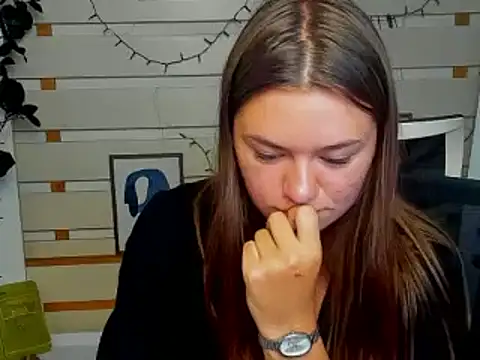 Josephine Kiss online show from 06-23-26, 06:33