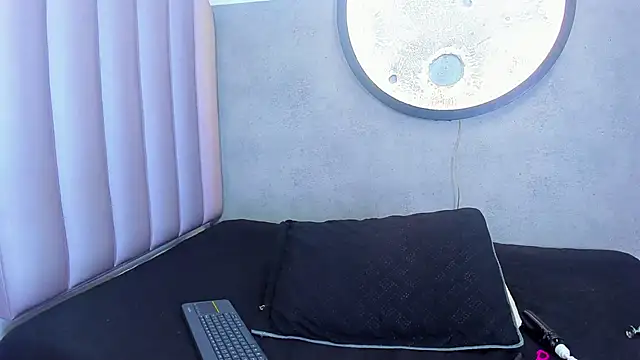 SussanMilf  online show from 03-15-26, 11:05