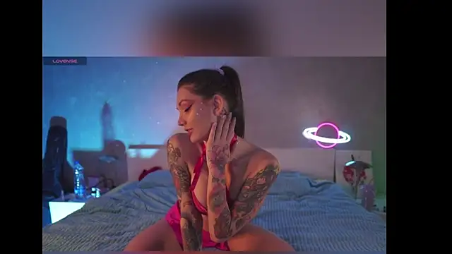 Lady3Holes online show from 07-08-26, 05:17