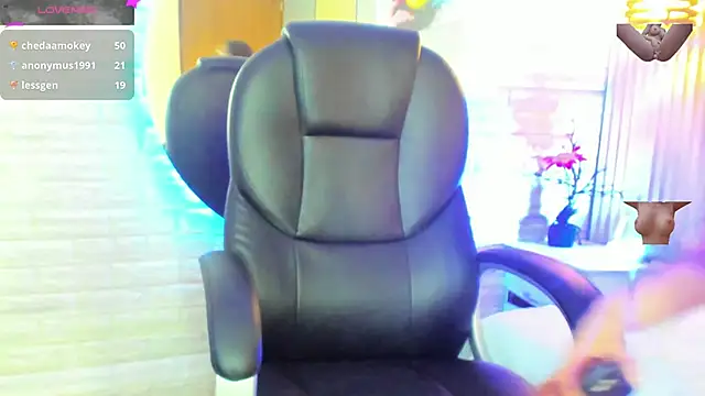 Snapshot of sussy__stone chatting on 01-05-25, 03:45 sussy stone online show from 01-05-25, 03:45