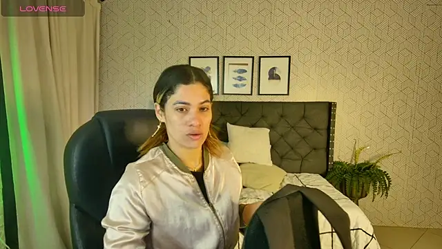 Snapshot of sussy__stone chatting on 01-13-25, 12:35 sussy stone online show from 01-13-25, 12:35