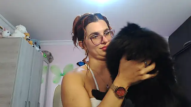 caroline jonson online show from 11-16-25, 09:20