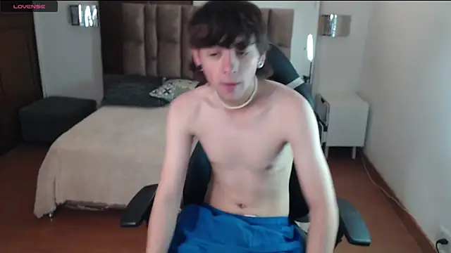 Snapshot of Ashboy_1 chatting on 05-29-26, 12:58 Ashboy 1 online show from 05-29-26, 12:58