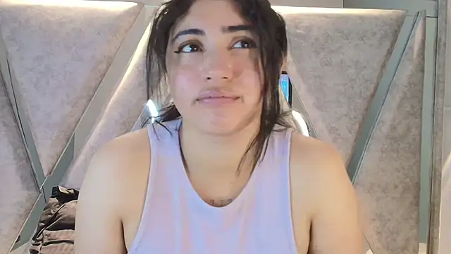 Snapshot of Danna_777_ chatting on 09-08-25, 08:41 Danna 777 online show from 09-08-25, 08:41