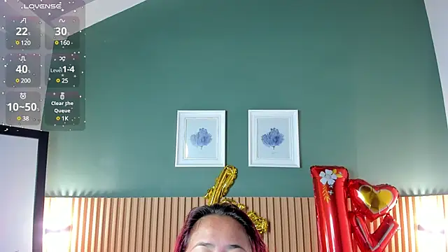 Snapshot of _anavictoria_ chatting on 02-14-25, 06:29 anavictoria online show from 02-14-25, 06:29